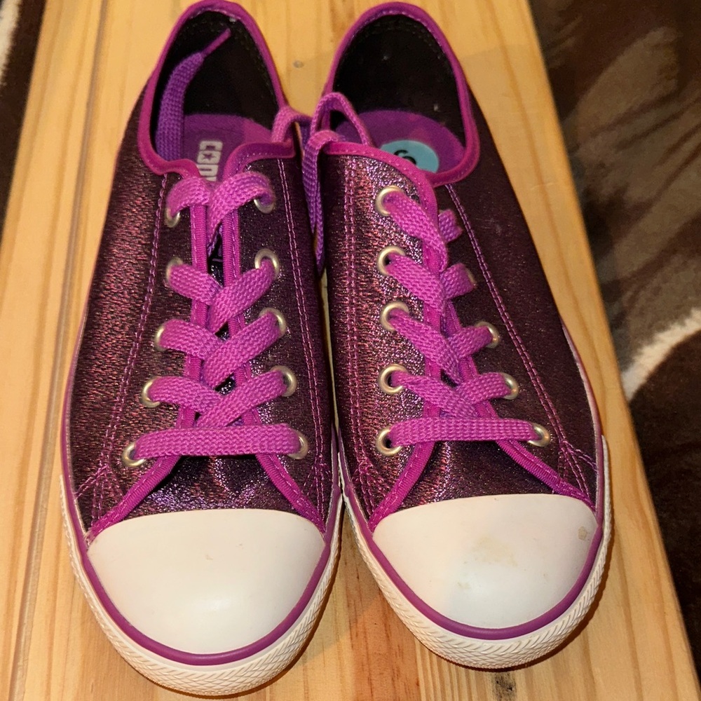 Converse Chuck Taylor All Star Kids Sneakers - Purple and Pink Glitter.